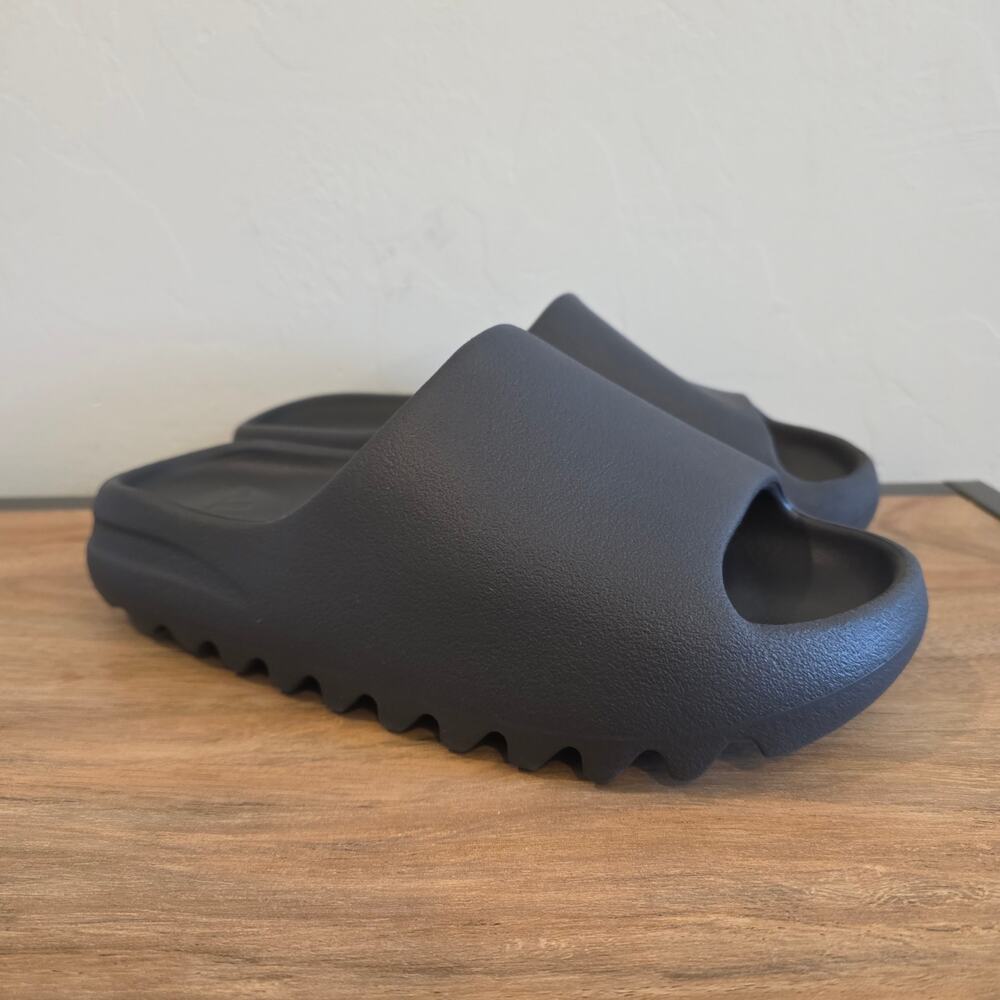 adidas Yeezy Slide Onyx Mens Size 8 Black Foam Slip On Sandals Shoes Kanye West